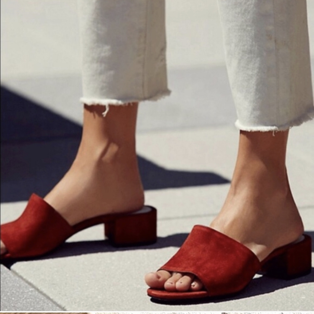 🆕 Jeffrey Campbell beaton mules in rust size 6.5